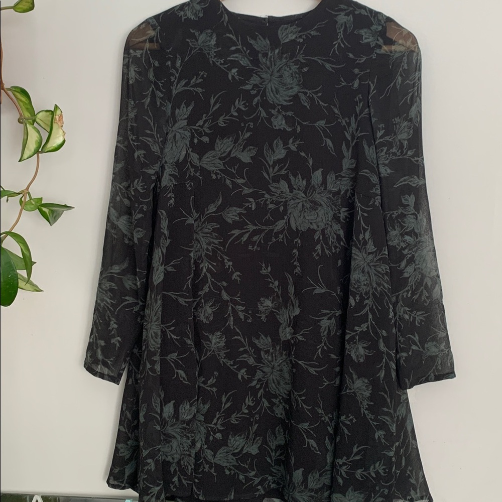 Ecoté Black and Gray Dress